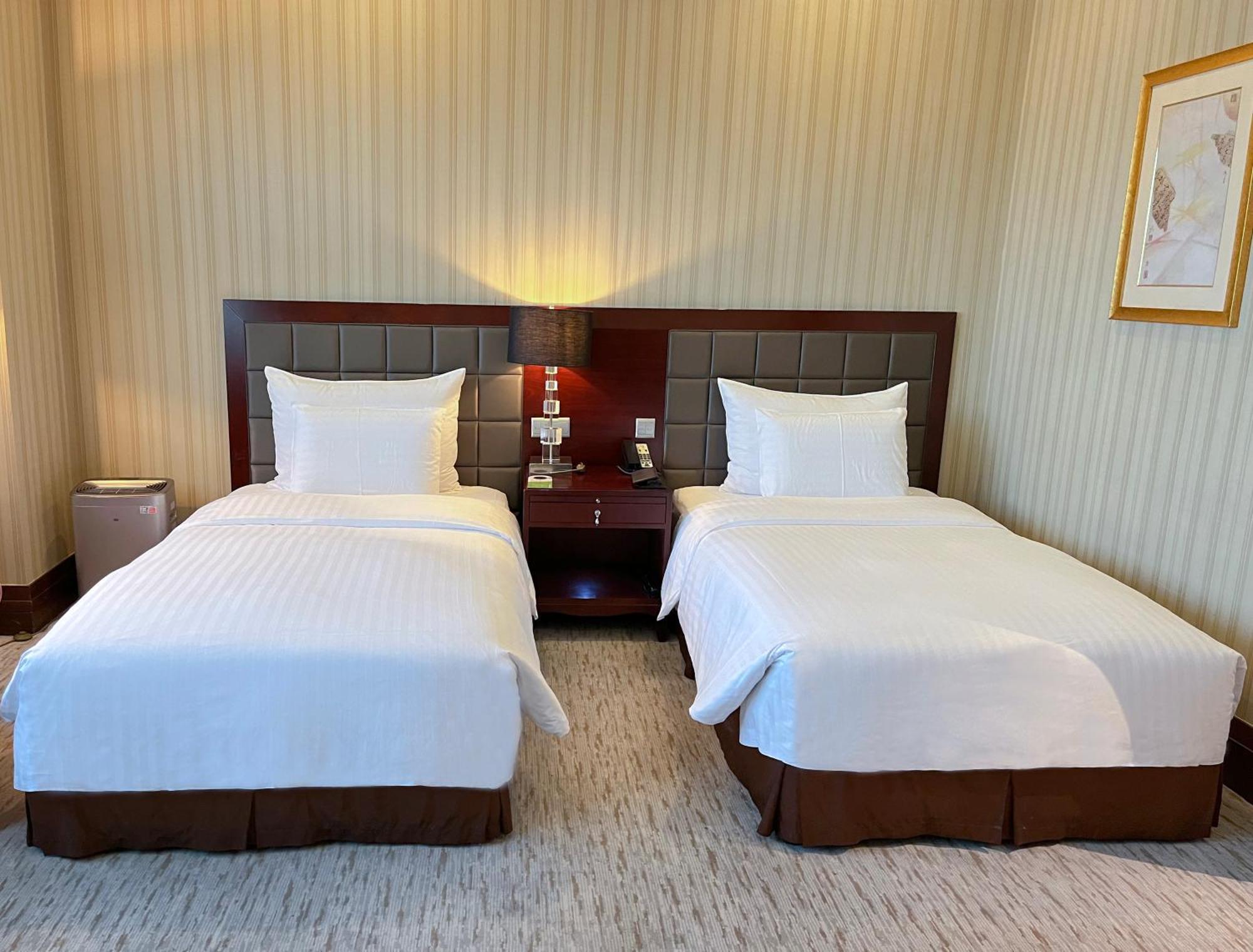 Wuhan Jin Jiang International Hotel Buitenkant foto