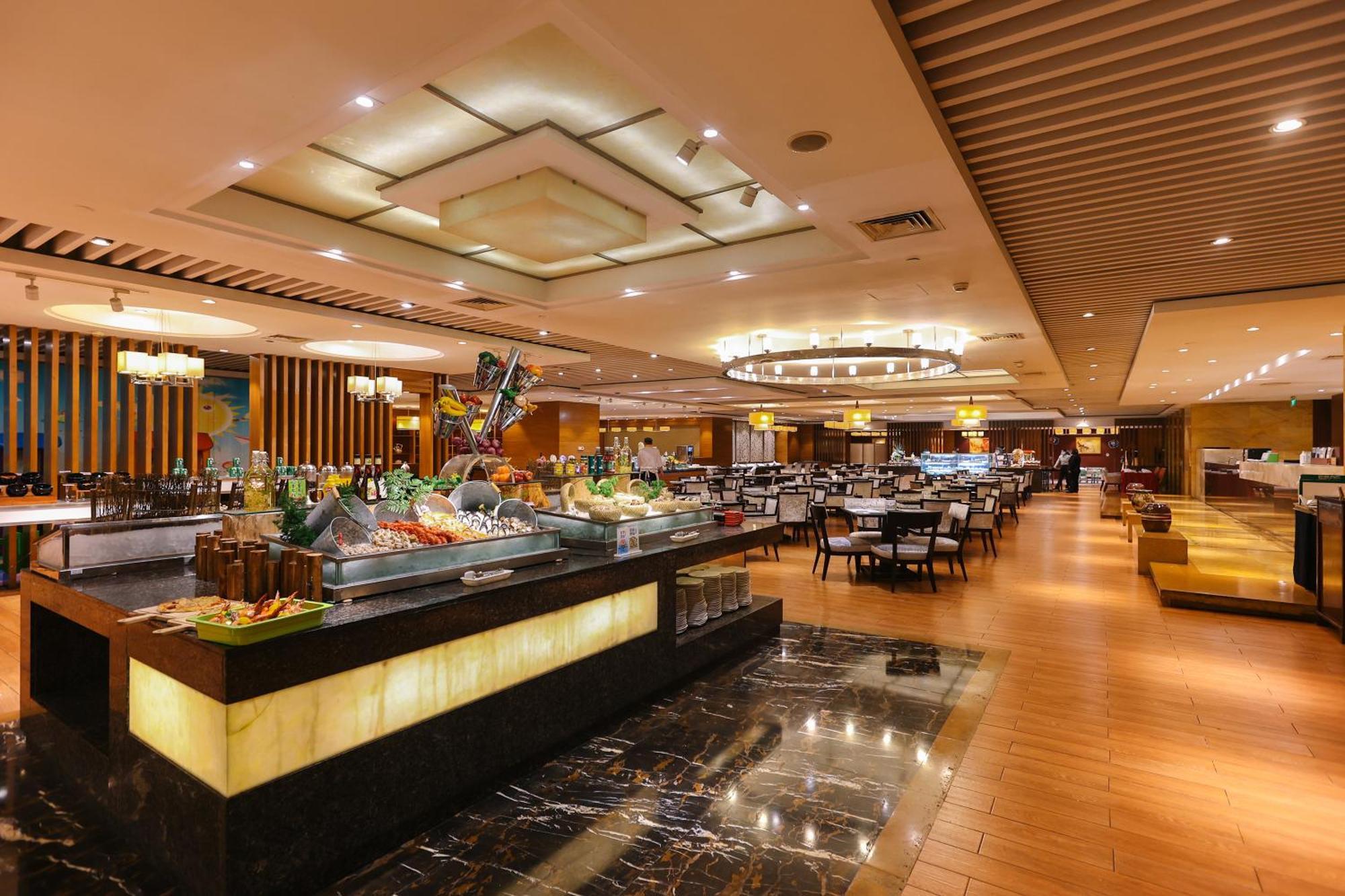 Wuhan Jin Jiang International Hotel Buitenkant foto