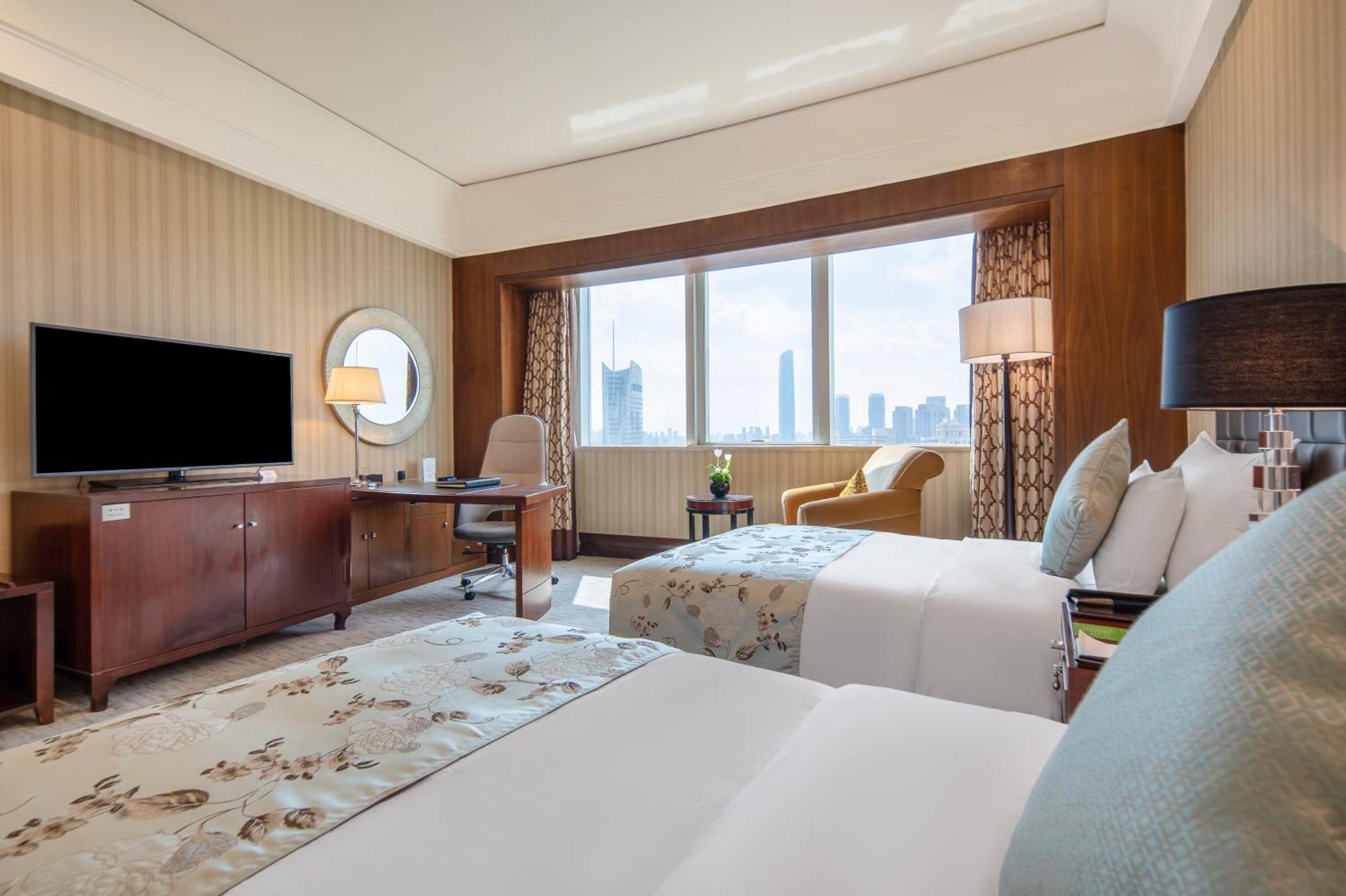 Wuhan Jin Jiang International Hotel Buitenkant foto
